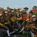 La Danza de Garabato de Unilibre que celebra 20 años también se tomó las calles de Cartagena.