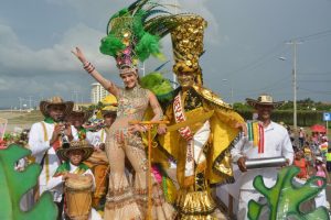 Los Reyes del Carnaval durante el tradicional desfile.