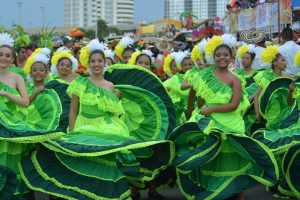 Más de 400 integrantes de Casas Distritales de Cultura hicieron parte de la muestra carnavalera.