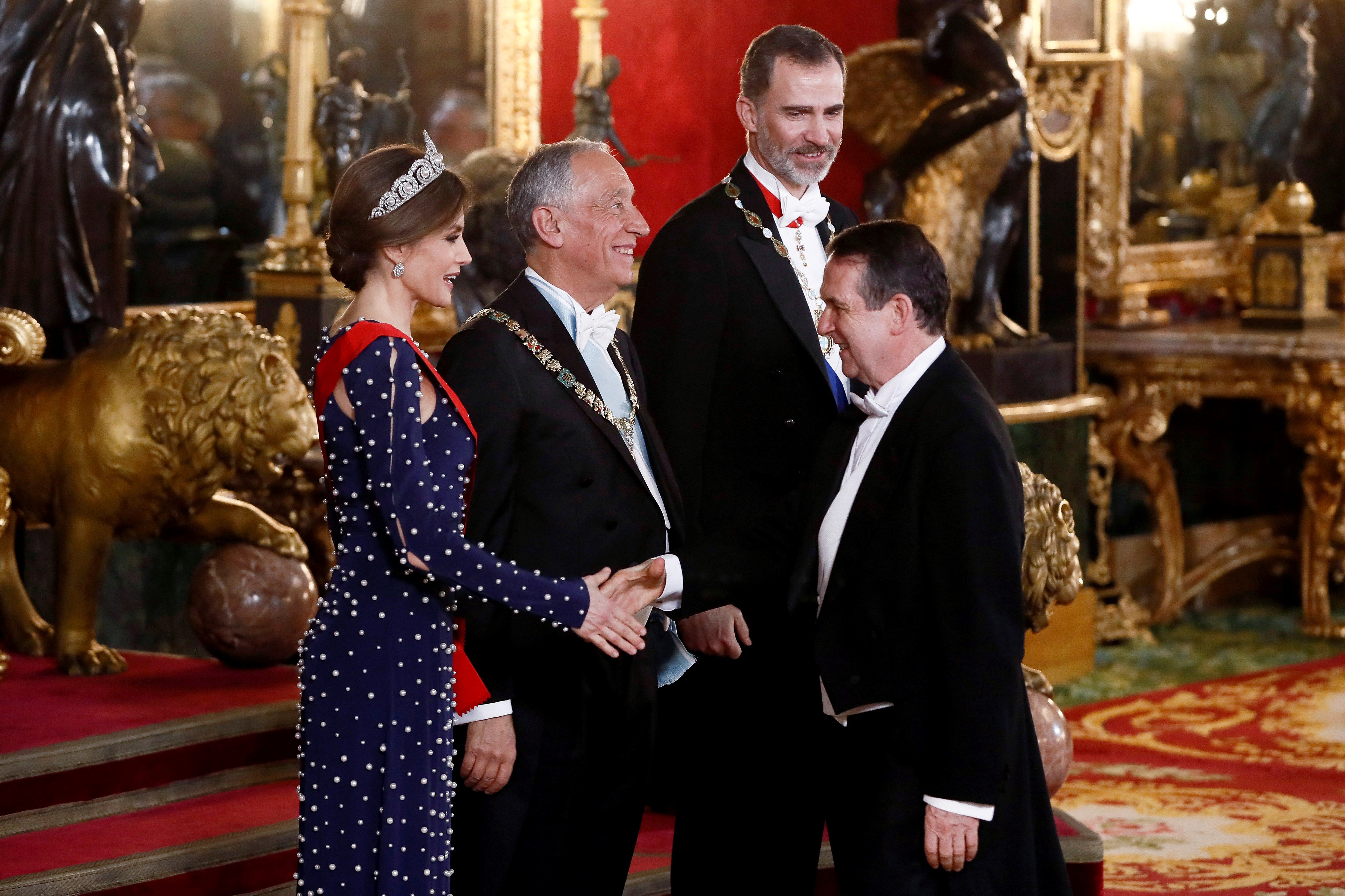 El Rey aplaude que España y Portugal «caminen juntos» tras «darse la espalda»