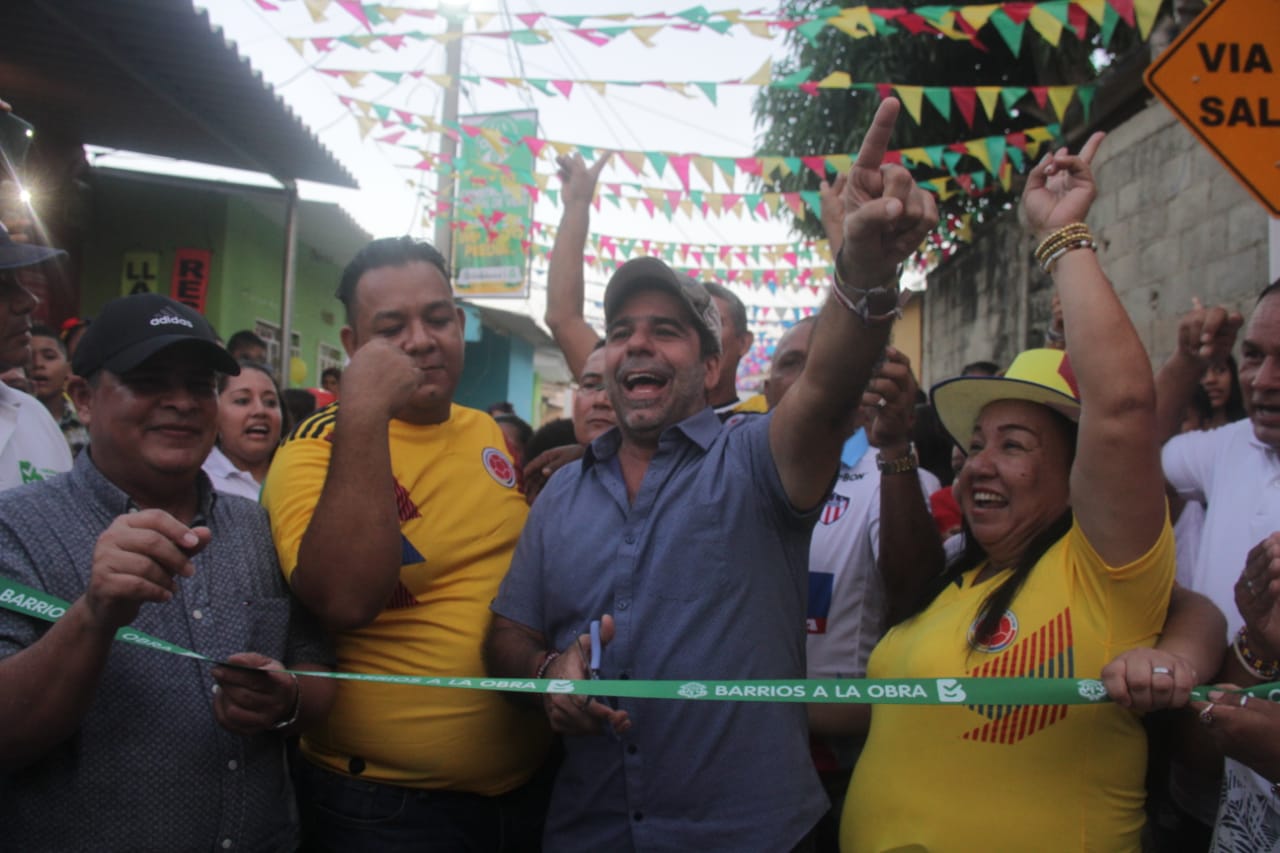 En los barrios Lipaya y Sourdís, el alcalde Char entregó 400 metros de nuevas vías