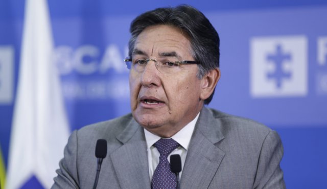 Piden renuncia de Néstor Humberto Martínez como fiscal general