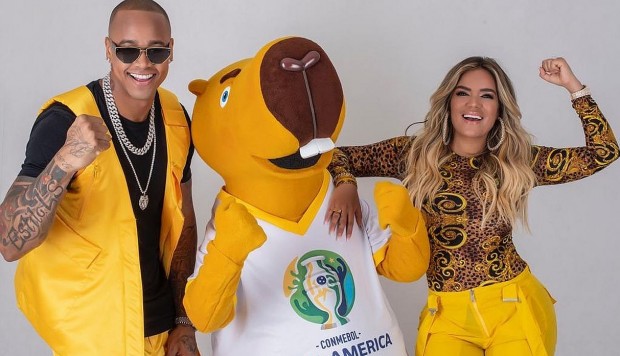 Karol G participa en la canción oficial de la Copa América