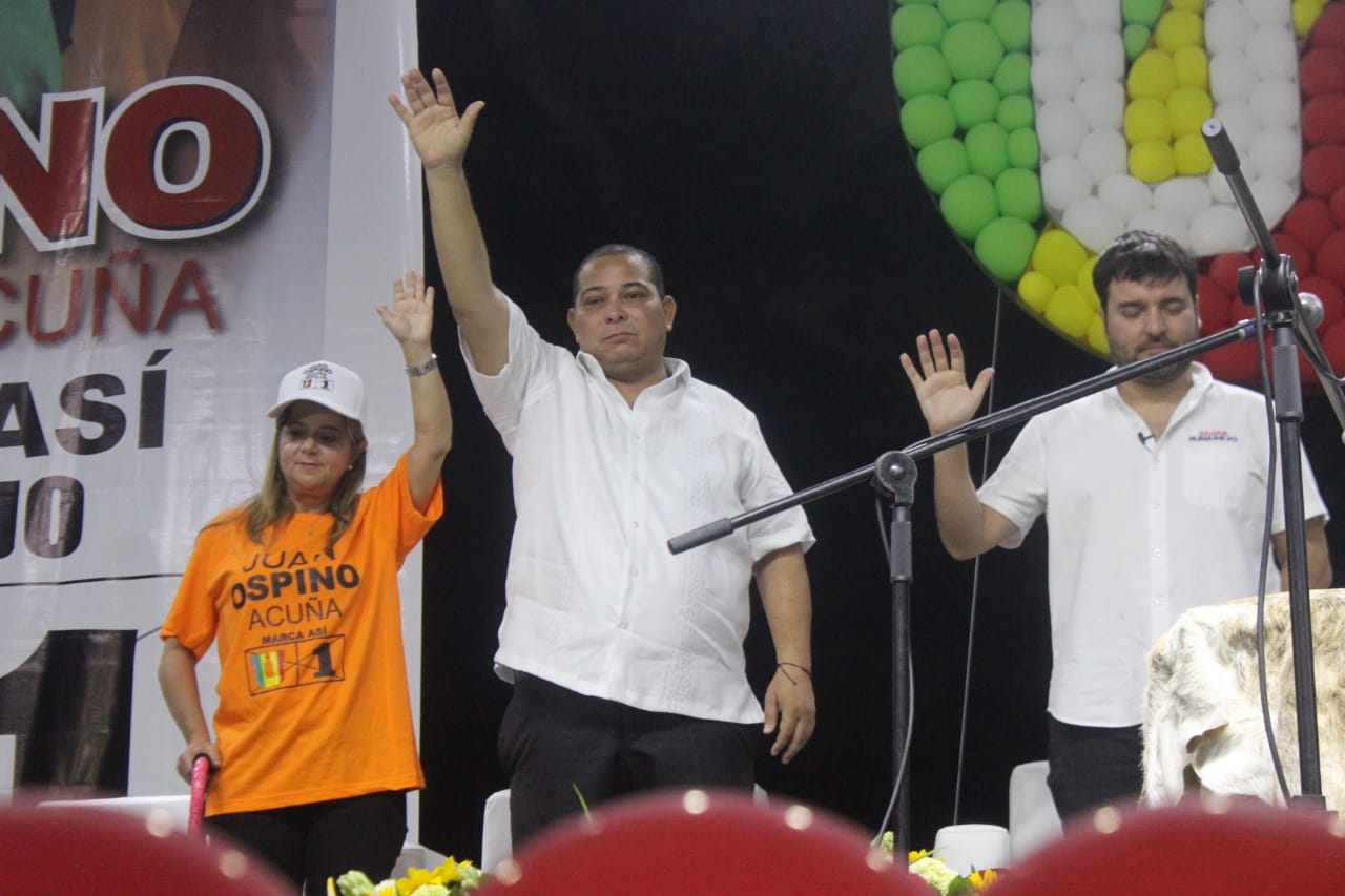 Juan Ospino Acuña la «rompió en la tarima» y arranca con todos los motores su candidatura al Concejo de Barranquilla
