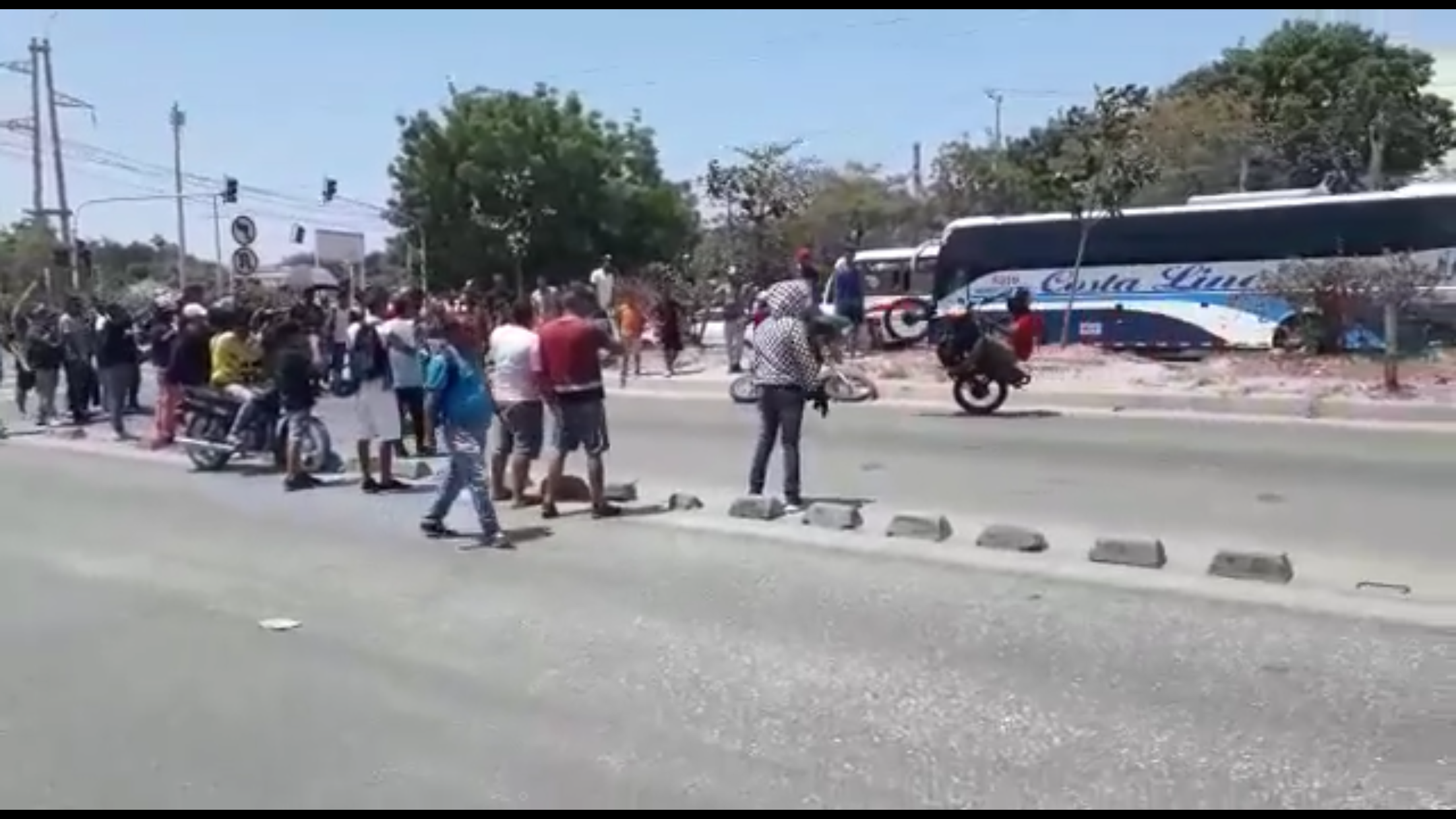 Tránsito de Soledad frena piques ilegales de motos en vías principales