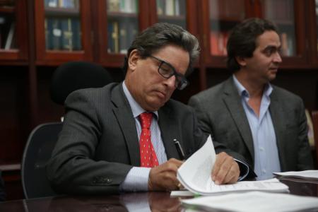 “Habrá más impuestos para los colombianos”: Ministro de Hacienda Carrasquilla