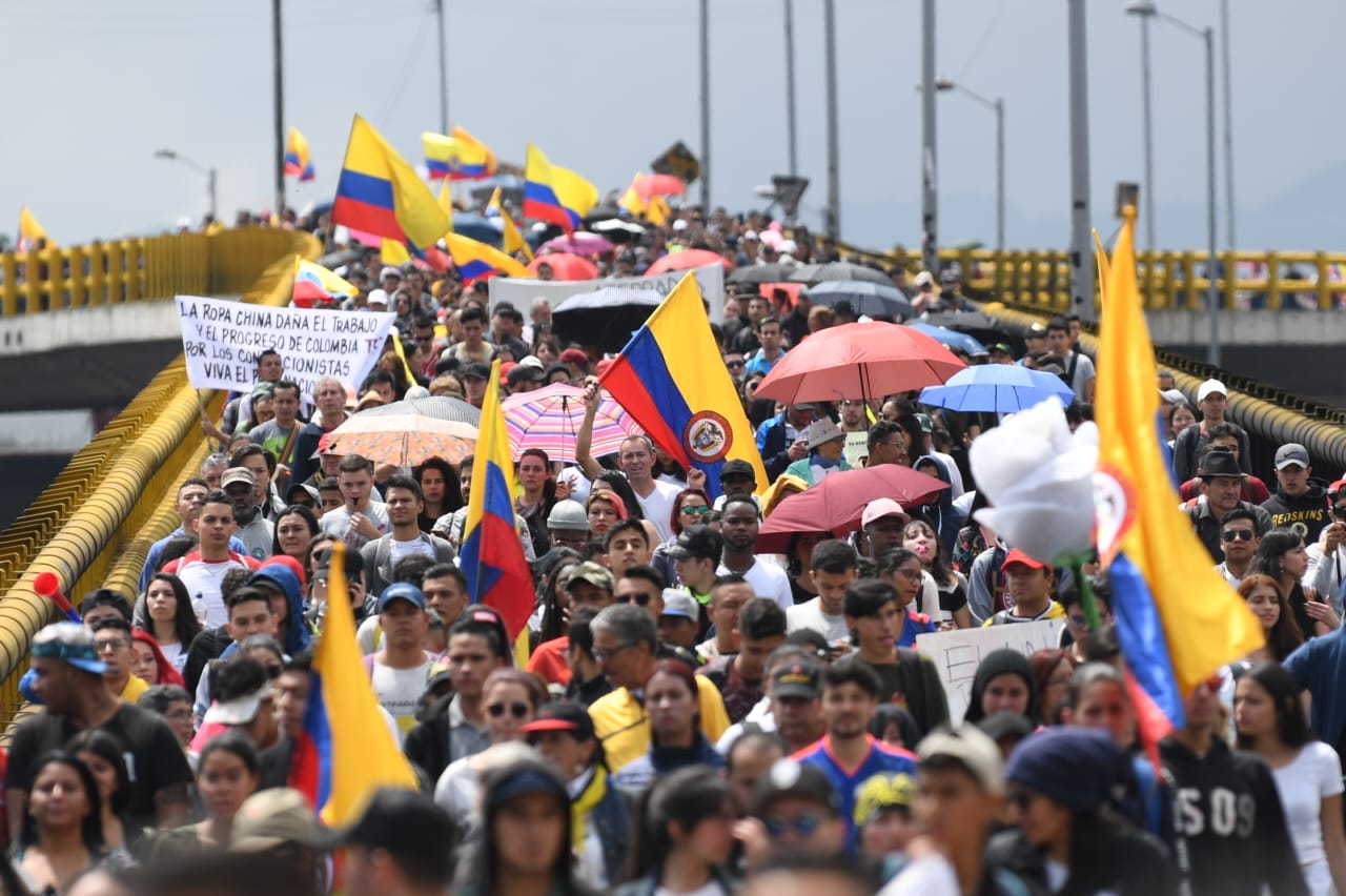 Protesta-colombia-estudiantes-lavibrante