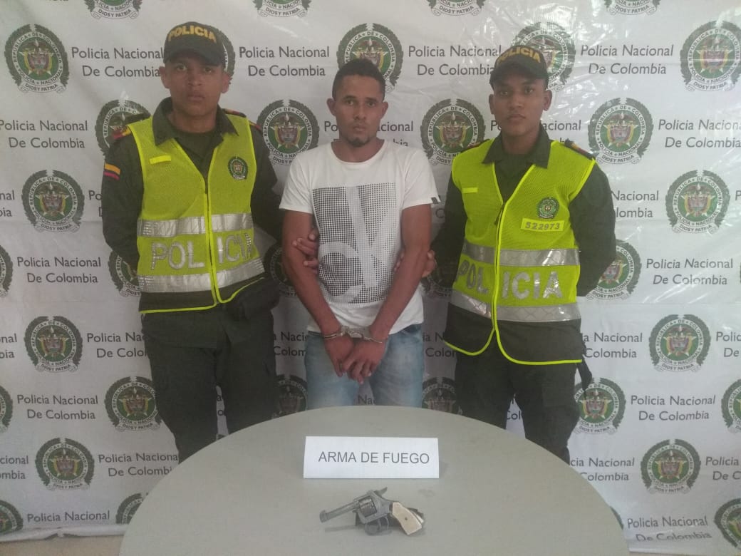 Policía metropolitana de Barranquilla captura a una persona por porte ilegal de armas de fuego