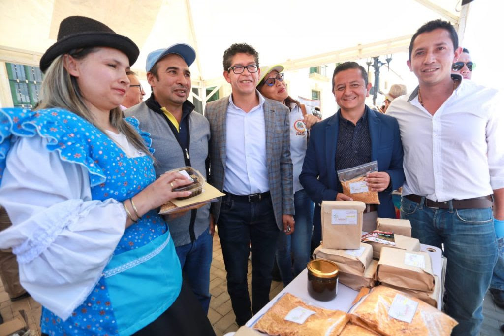 Gobernador invitó a los colombianos a consumir panela