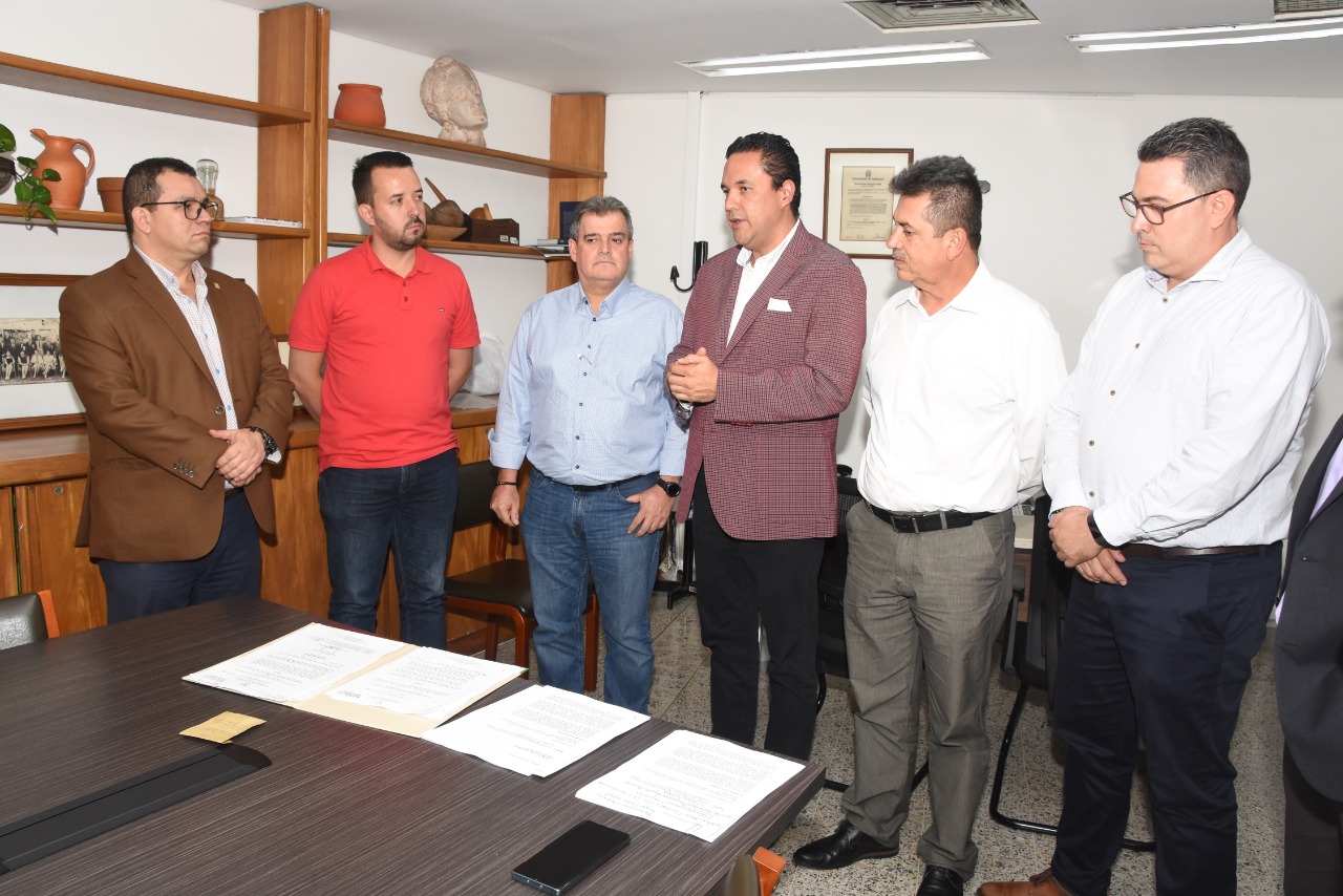 Gobernador Aníbal Gaviria Correa radicó proyecto de Ordenanza para la modernización de la estructura departamental