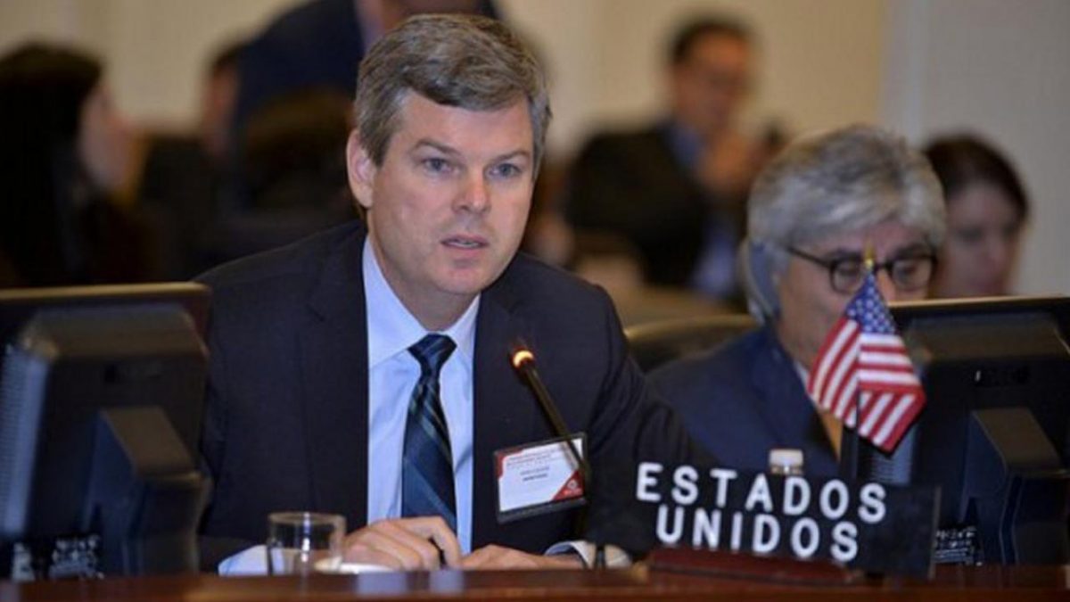 En ausencia de Ortega, embajador de EEUU llama a cuidado mutuo en Nicaragua