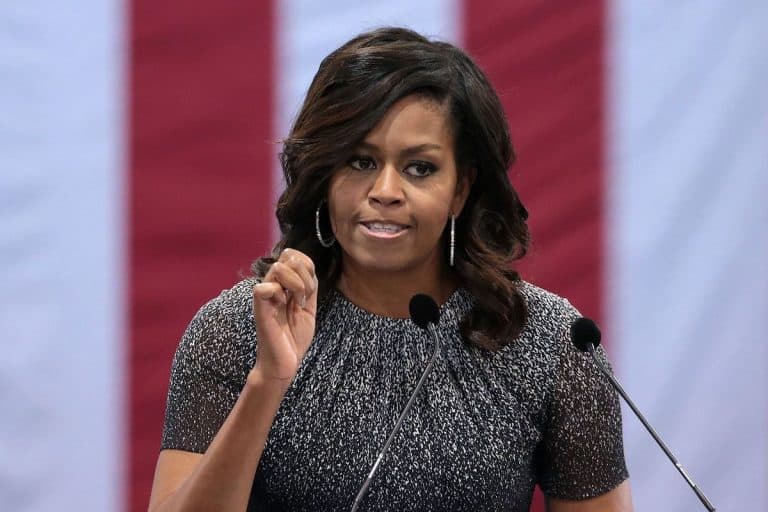La popularidad de #MichelleObama la convierte en un activo político