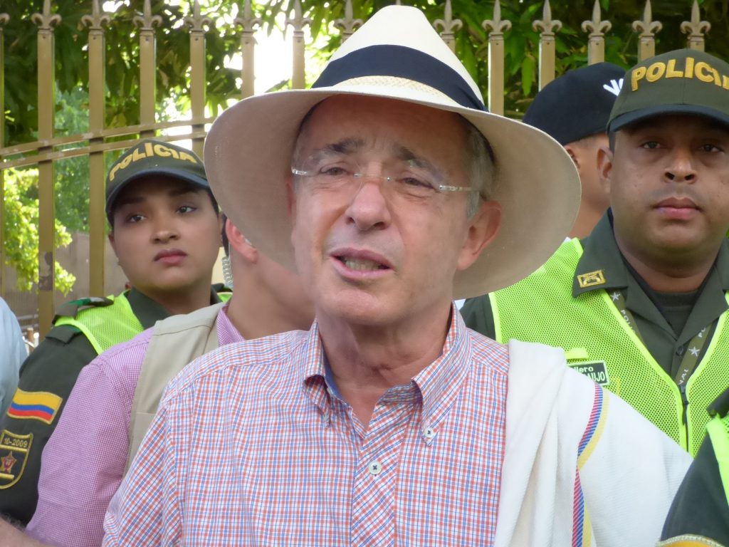 Uribe es asintomático; ya está de salida del coronavirus: senador Gabriel Velasco