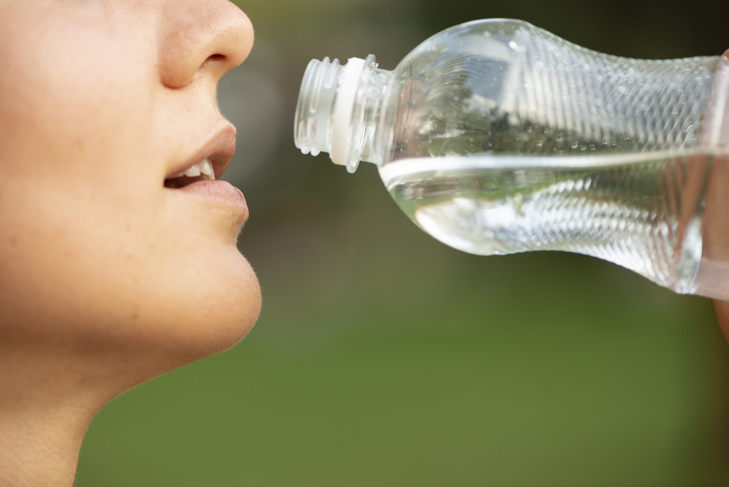 Cómo la hidratación puede ayudar a recuperarse de un virus