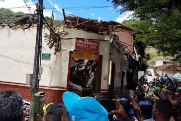 Desplome de un techo deja cinco heridos en Ciudad Bolívar, Antioquia.