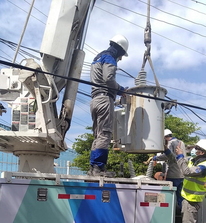 Air-e instaló nuevo transformador en el barrio Los Fundadores en Soledad