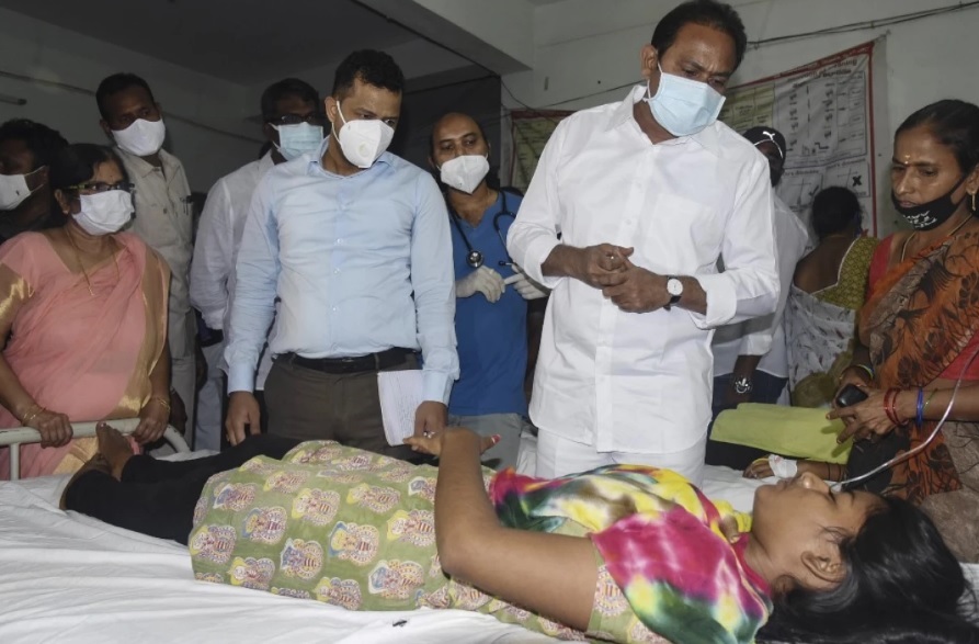 La India supera los 800 casos de una misteriosa enfermedad no identificada
