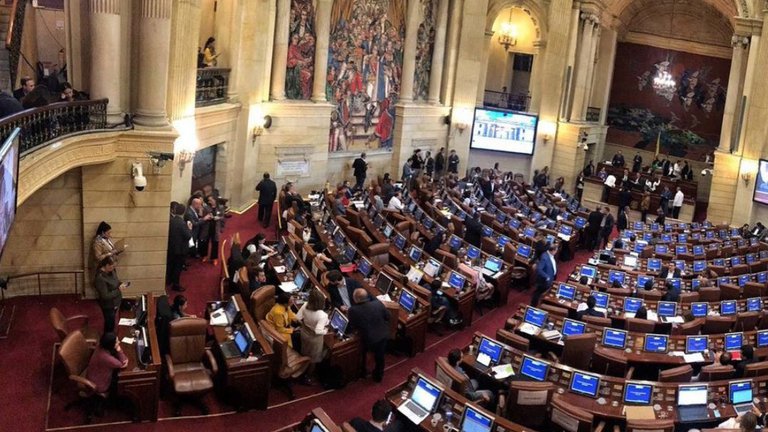 Hoy se vence el plazo para modificar lista de aspirantes a Cámara y Senado en Colombia