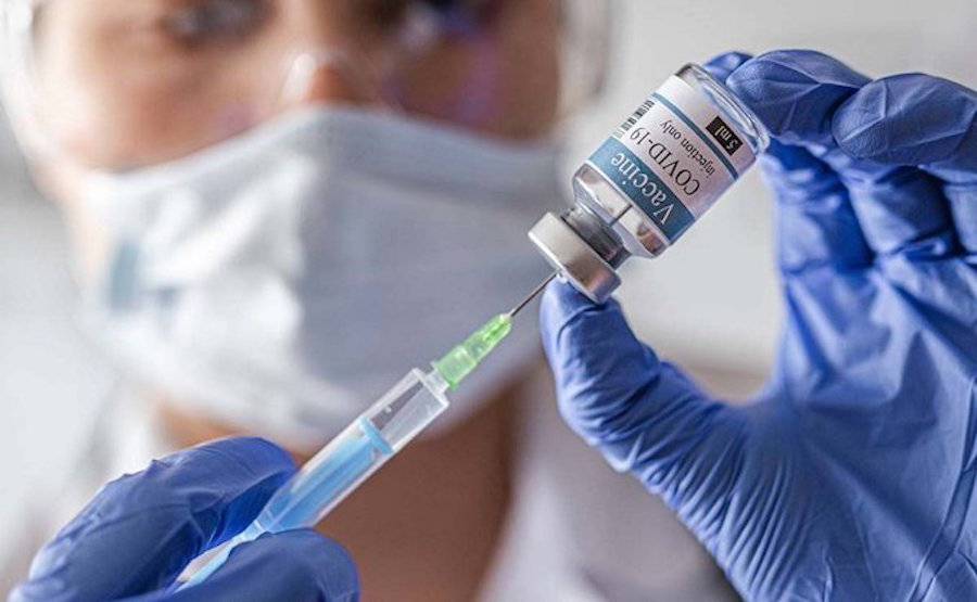Nueva York prepara tarjeta de identificación para personas vacunadas contra el Covid-19