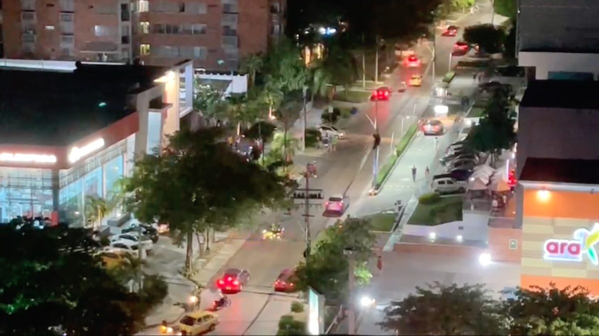 Un muerto y una mujer herida dejó ataque sicarial en Olímpica de la 82 en Barranquilla