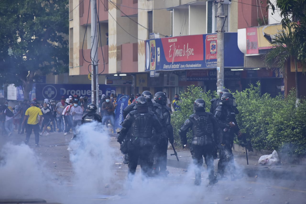 Día negro para la calle 72 de Barranquilla entre disturbios y protestas