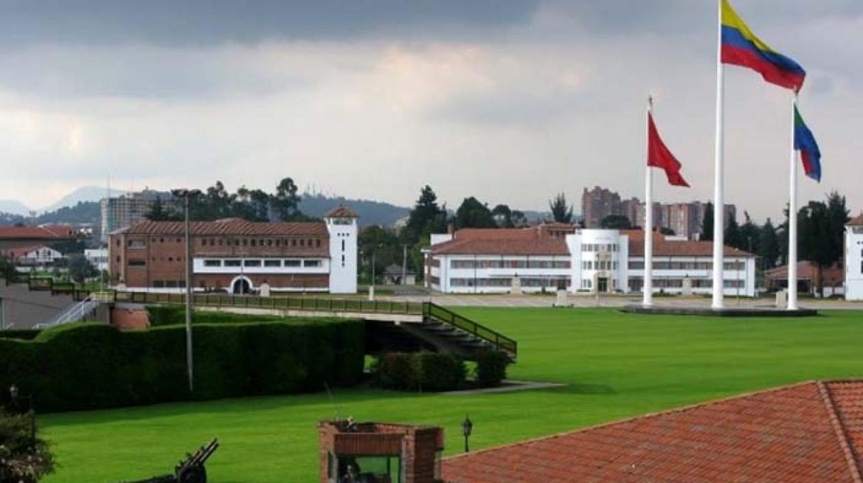 Tres comandantes de escuela militar en Bogotá fueron relevados por maltrato a cadetes