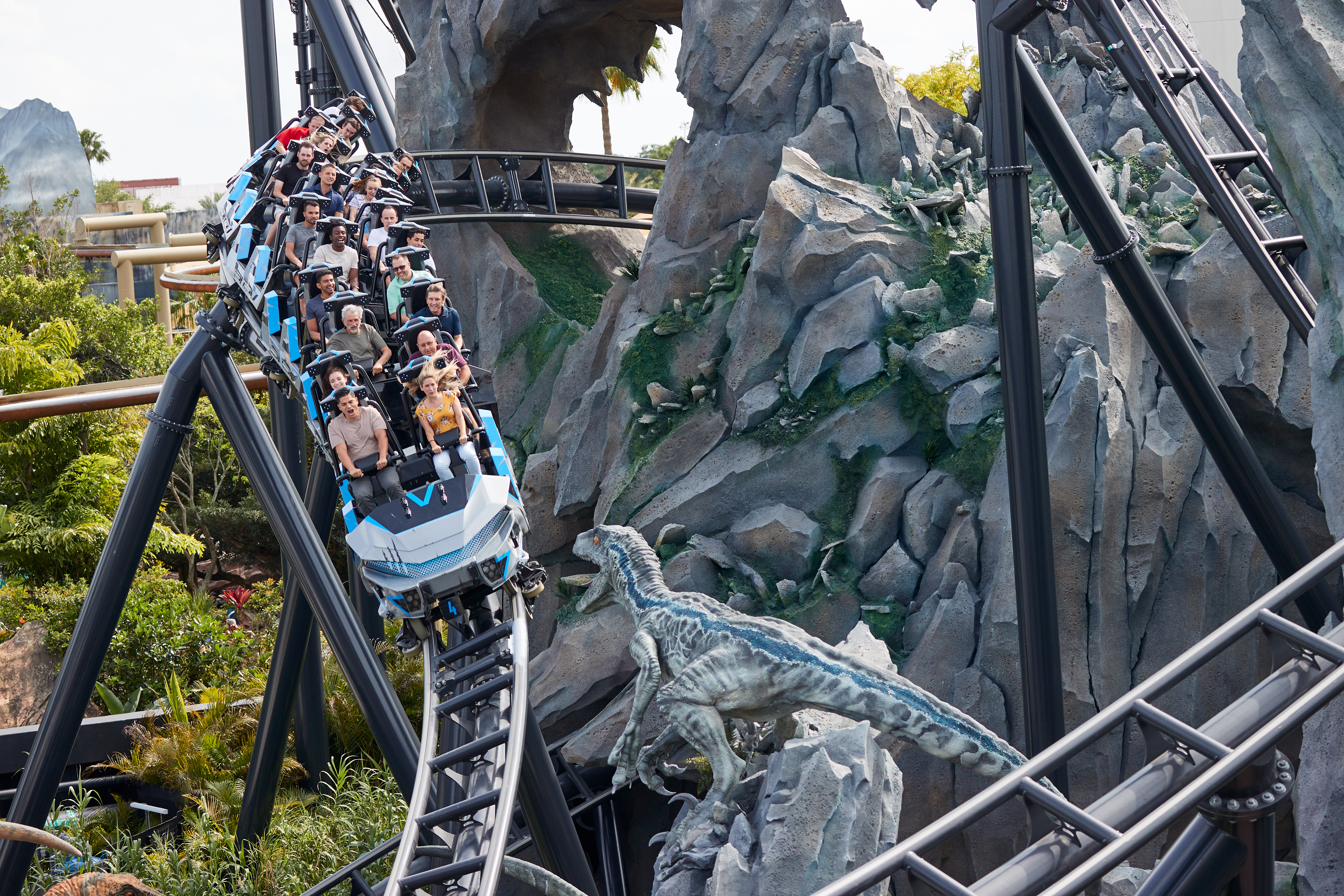 Jurassic World Velocicoaster – La montaña rusa más esperada y feroz – abre en Universal Orlando Resort