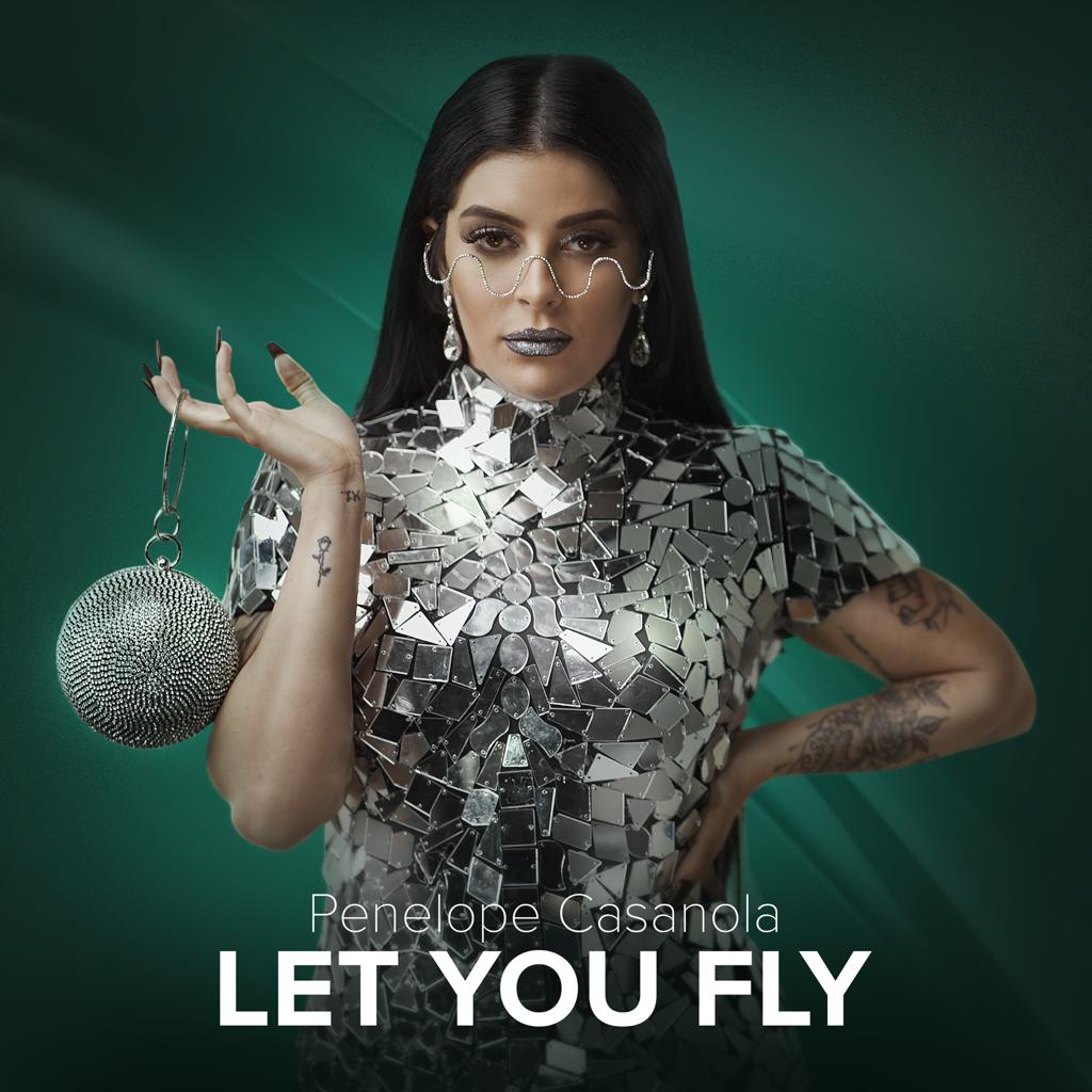 Penélope Casanola se inspira en «Let you fly»