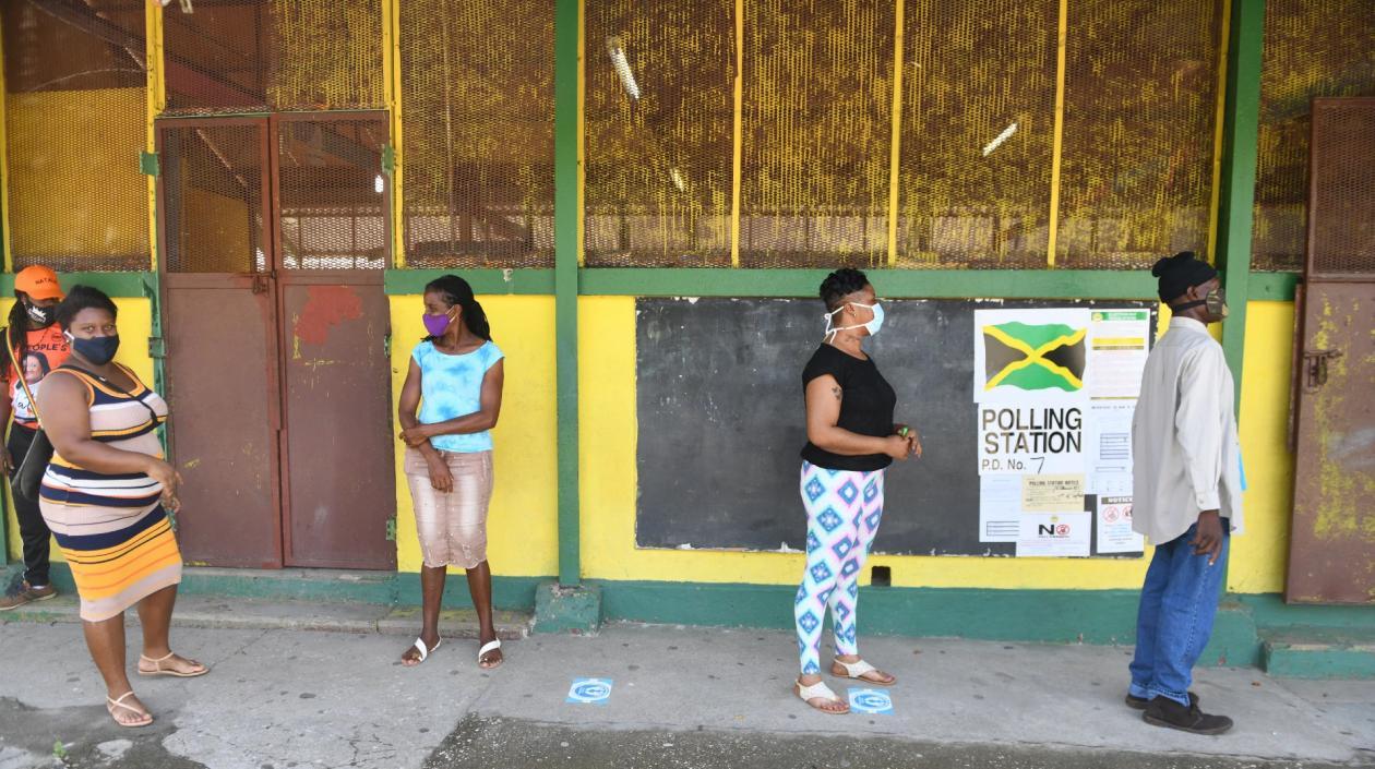 Pese a altas cifras, islas y pequeños países del Caribe se alistan para la reapertura