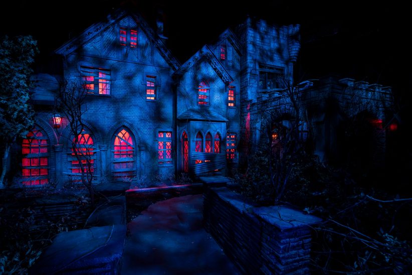 Casa embrujada inspirada en la serie de Netflix debuta en Halloween Horror Nights de Universal 