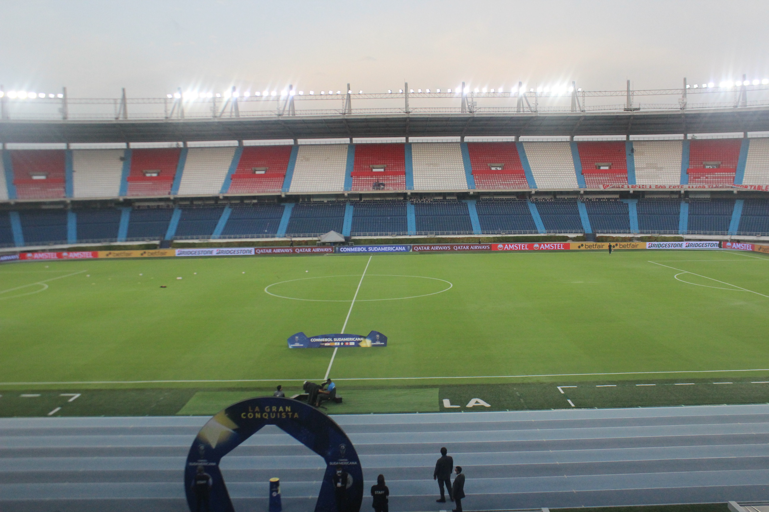 Con 50% del aforo del estadio Metropolitano, Colombia recibirá en Barranquilla a Chile