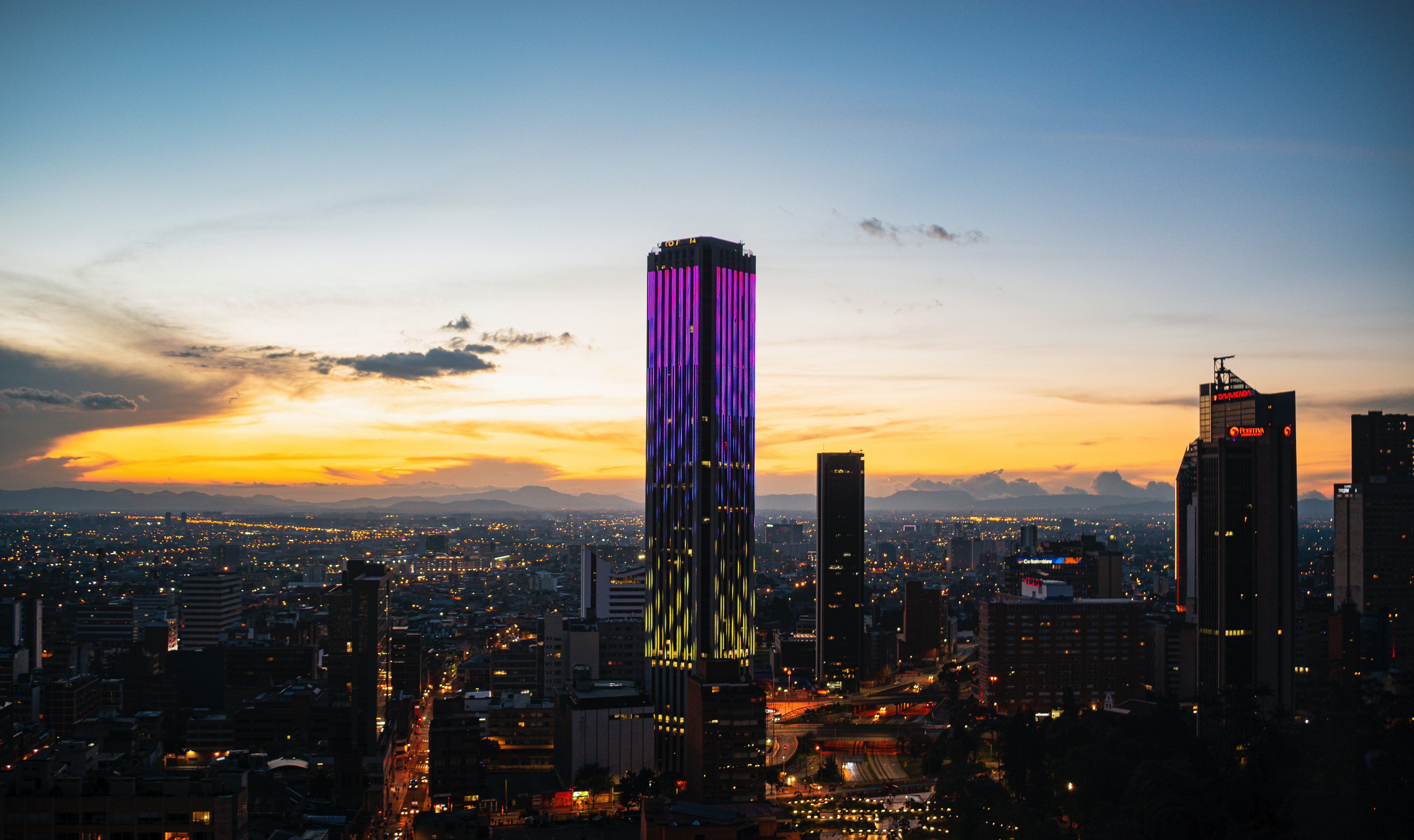 Bogotá 24 horas, la apuesta de la ciudad por dinamizar su economía nocturna