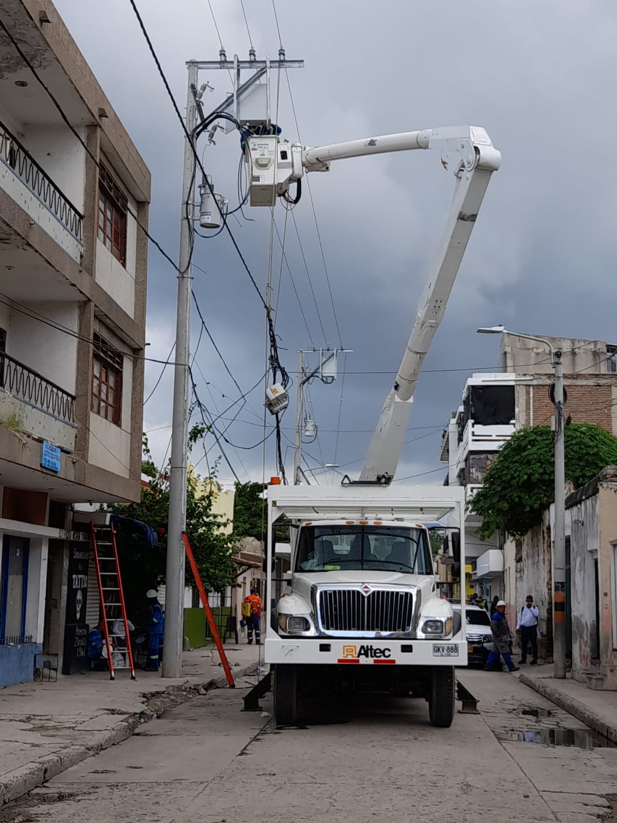 Trabajos eléctricos en sectores del barrio Paraíso y Modelo se realizarán este martes – @aire_energia