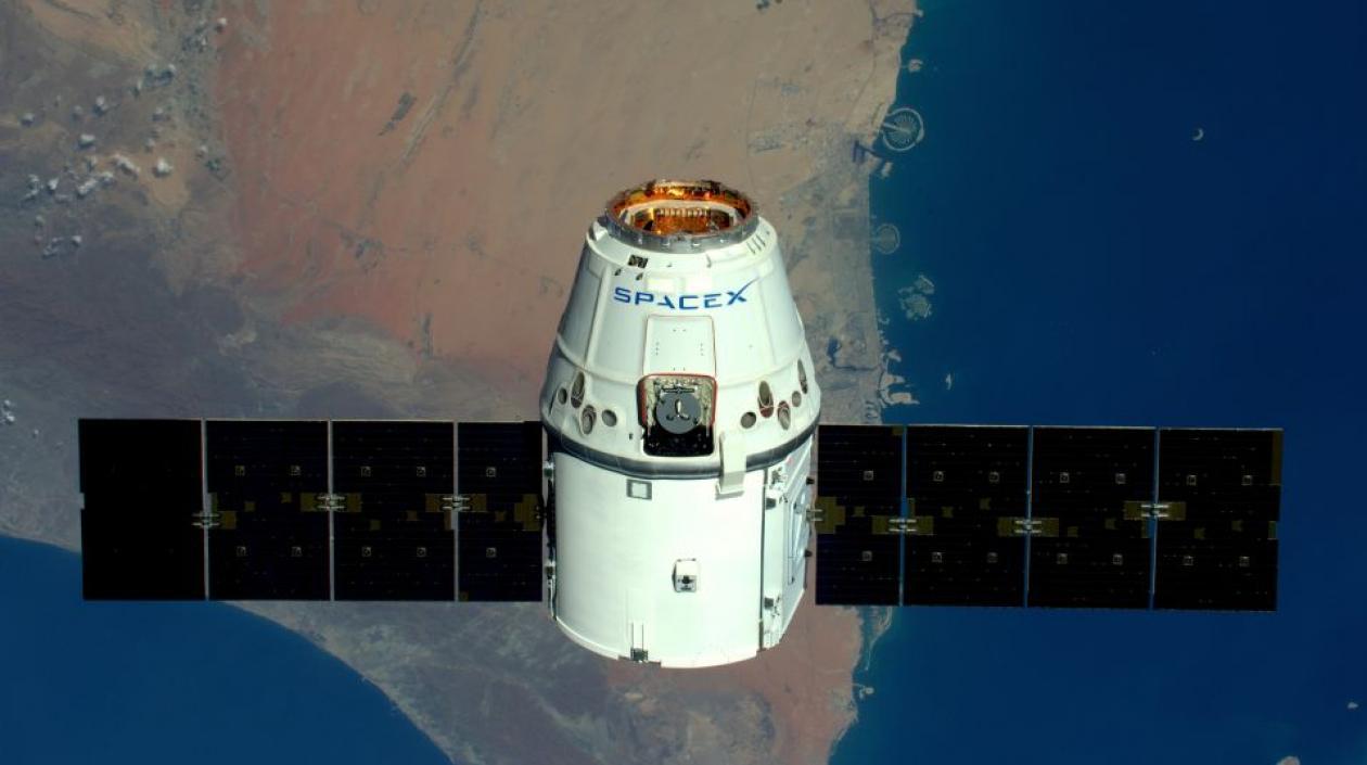 La nave tripulada Endurance llega sin contratiempos a la Estación Espacial Internacional