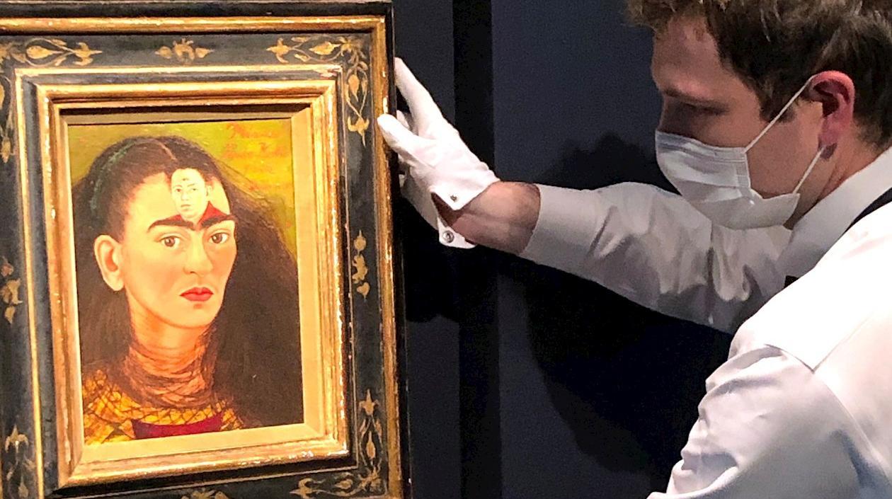 Un autorretrato de Frida Kahlo se vende por 34,9 millones de dólares