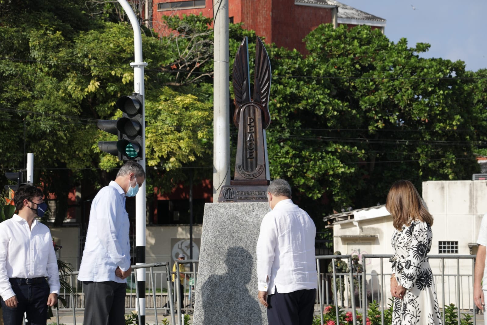 “Barranquilla recibe un legado que trascenderá la historia”: alcalde Pumarejo en develación de monumento