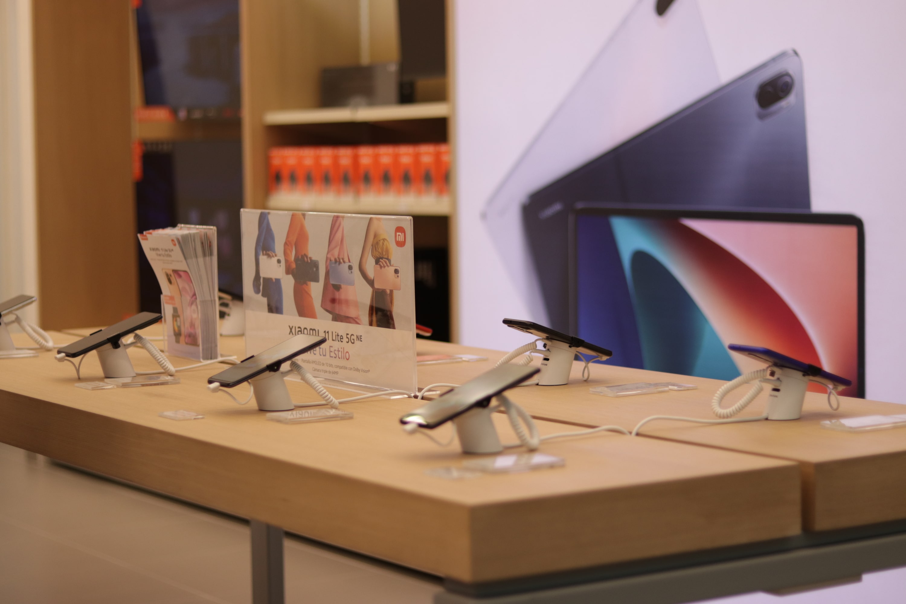 Xiaomi lleva el poder de la ‘cinemagia’ a Medellín con la apertura de su tienda No. 17