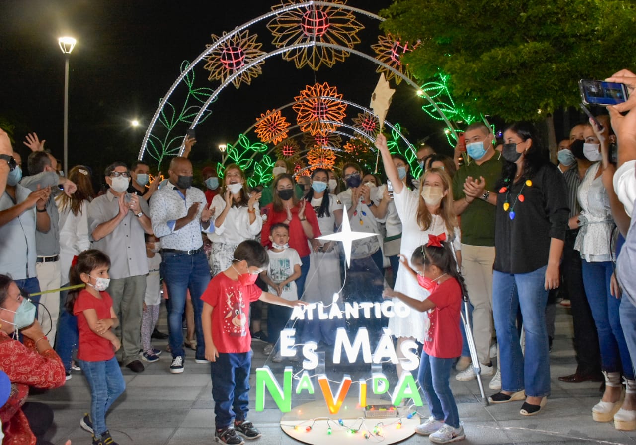 Elsa Noguera encendió la Navidad en la Plaza de la Paz – @gobatlantico