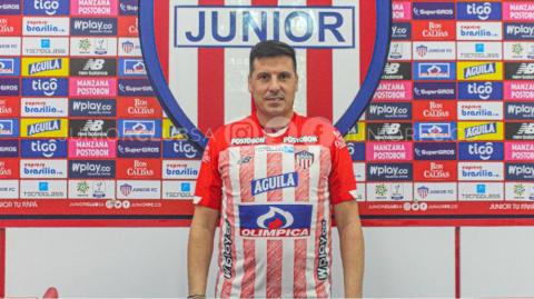 Junior oficializó a Juan Cruz Real como DT de Junior: hoy será la presentación – @juniorclubsa