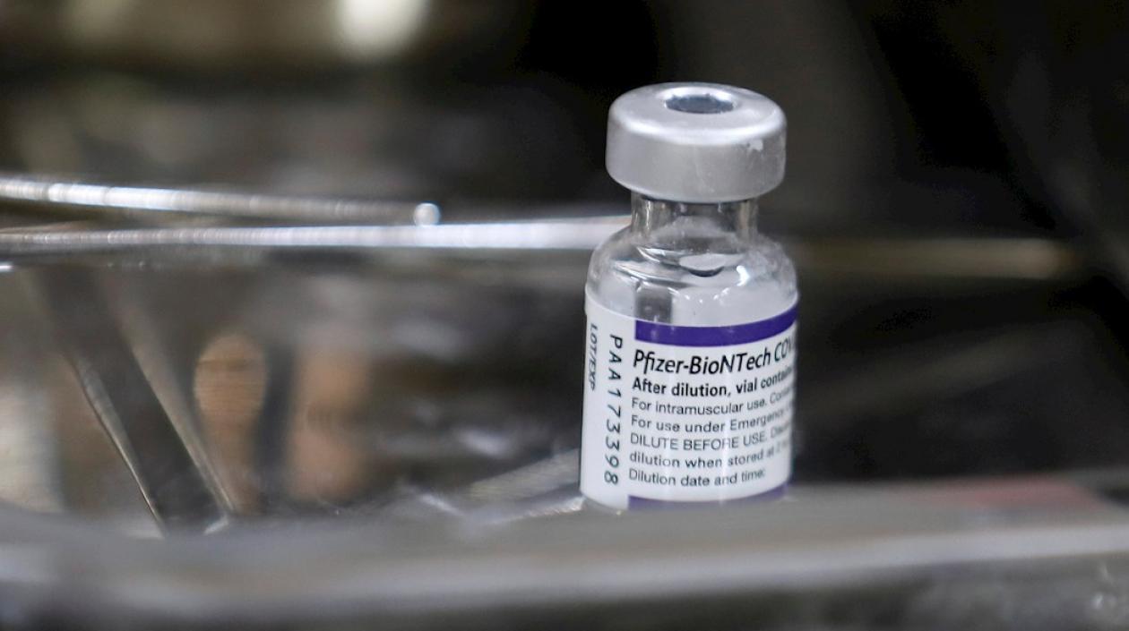 Pfizer inició la prueba clínica de la vacuna contra la variante ómicron