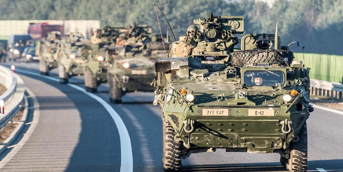 Estados Unidos mantiene a más de 4 mil soldados en los países bálticos y en Polonia