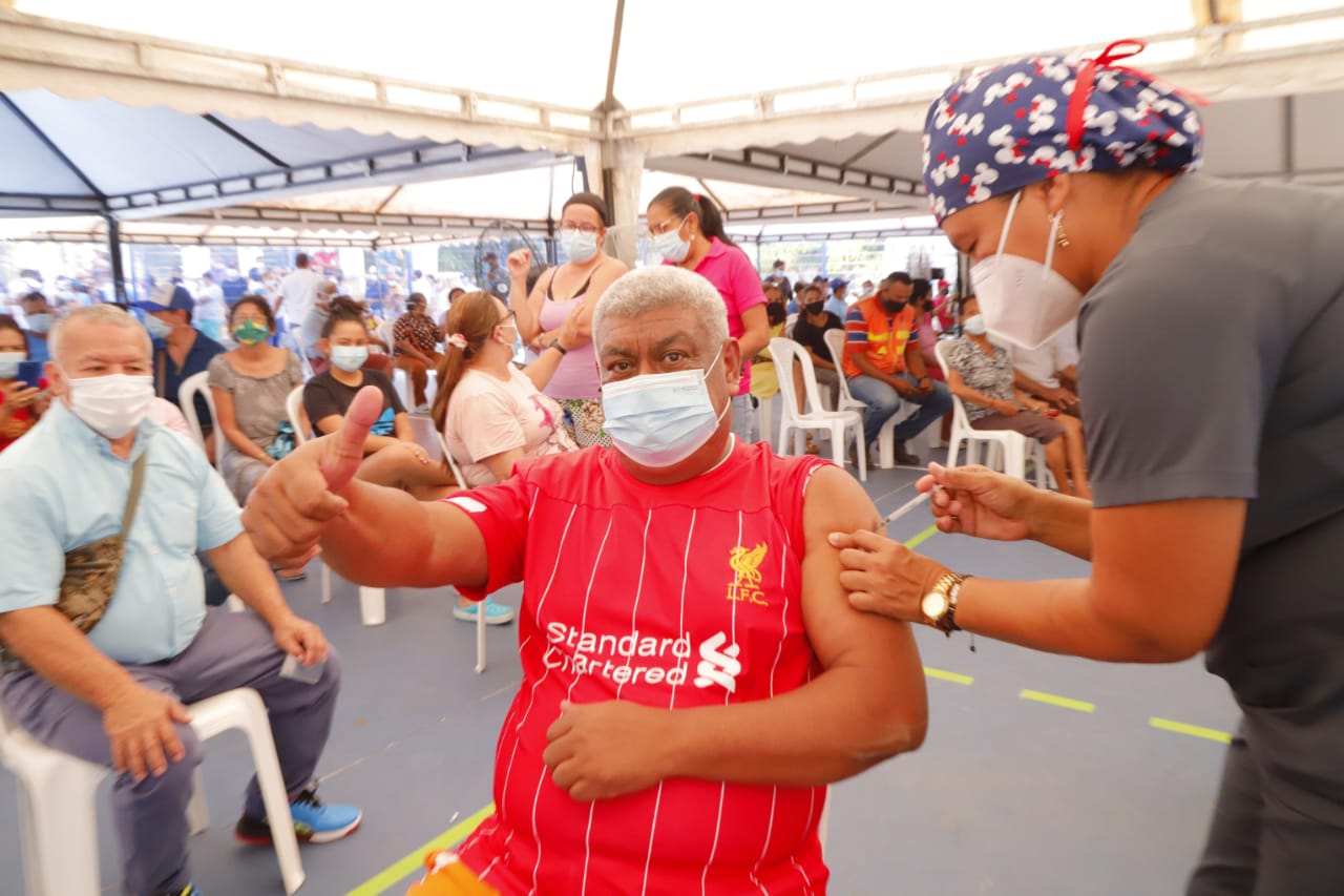 En Soledad jornada de vacunatón por covid-19 alcanzó 3.444 personas