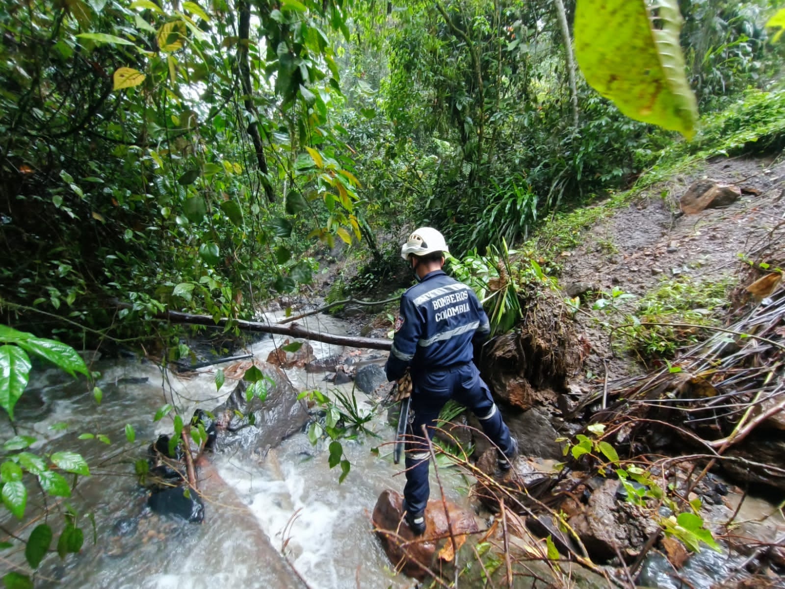 Administración departamental de #Cundinamarca atiende emergencia invernal en los 40 municipios afectados por ola invernal