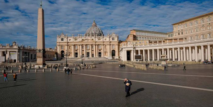 El Vaticano reitera su disponibilidad a «hacer de todo» por la paz en Ucrania