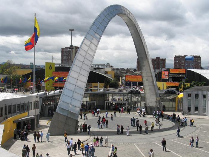 Bogotá celebra su reencuentro con la lectura en el regreso de Feria del Libro