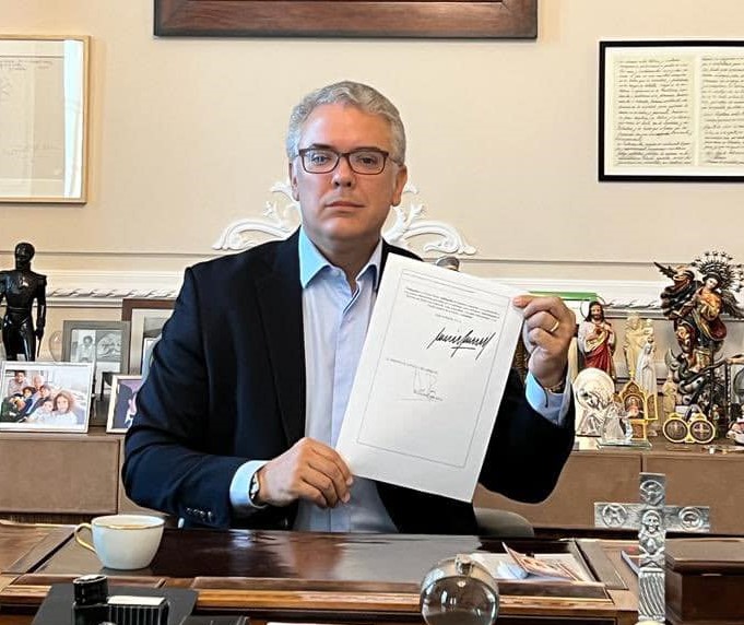 El presidente colombiano firma la extradición a EE.UU. de alias «Otoniel»