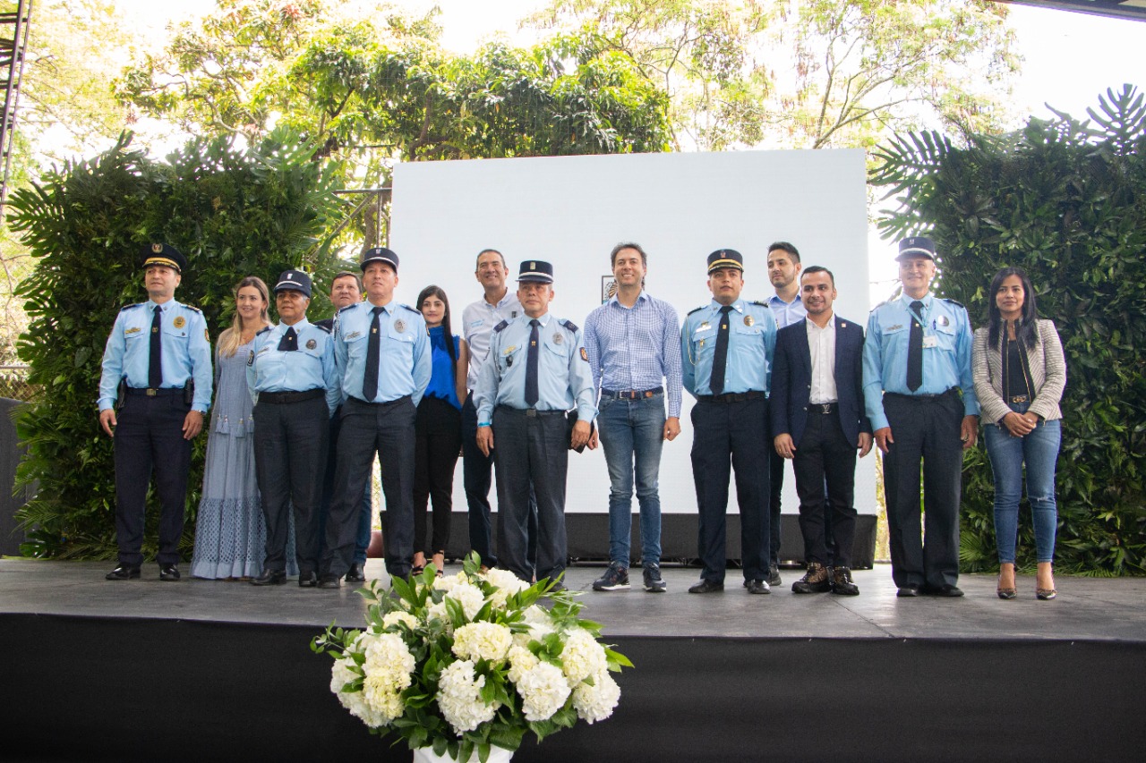 Medellín celebró 50 años del inicio de labores de sus agentes de tránsito