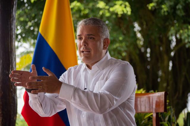 Duque dice que seguirá buscando la democracia en Venezuela como expresidente