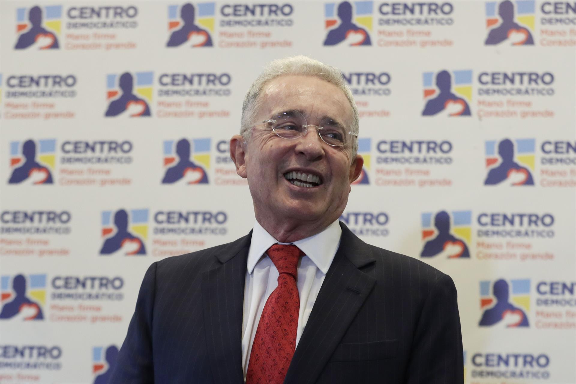 Álvaro Uribe abre la puerta para que su Partido del Centro Democrático apoye a excombatientes de las FARC