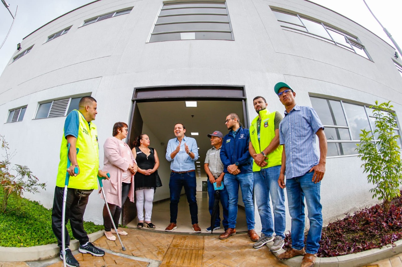 Manizales: Alcalde Carlos Mario Marín Correa visitó el nuevo CISCO de San José